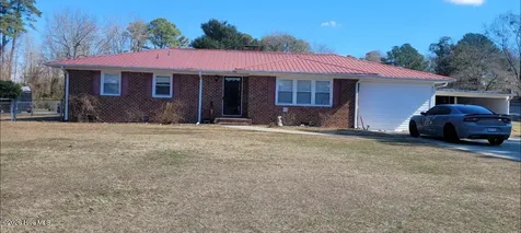 2111 Westwood Drive Kinston NC 28504