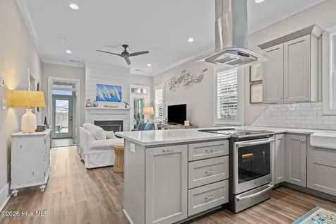 100 Sea Grove Lane Beaufort NC 28516