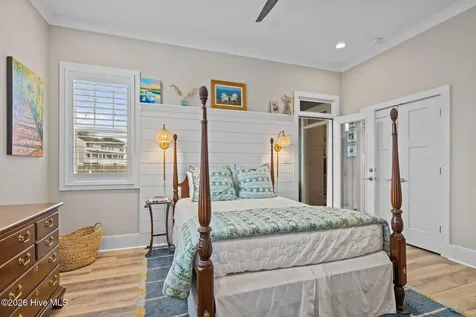 100 Sea Grove Lane Beaufort NC 28516