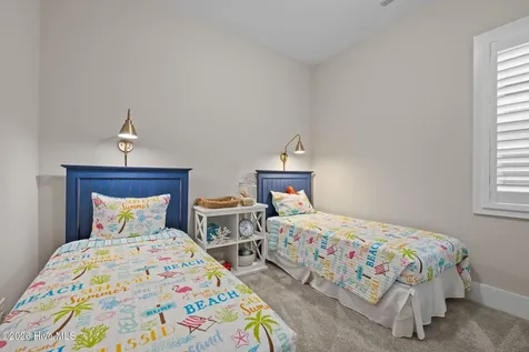100 Sea Grove Lane Beaufort NC 28516