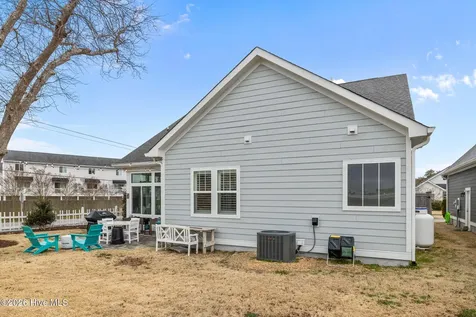 100 Sea Grove Lane Beaufort NC 28516