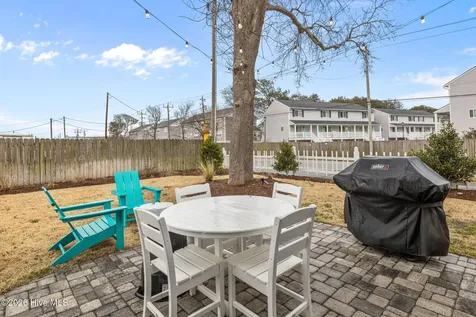 100 Sea Grove Lane Beaufort NC 28516