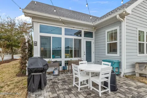 100 Sea Grove Lane Beaufort NC 28516