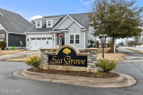 100 Sea Grove Lane Beaufort NC 28516