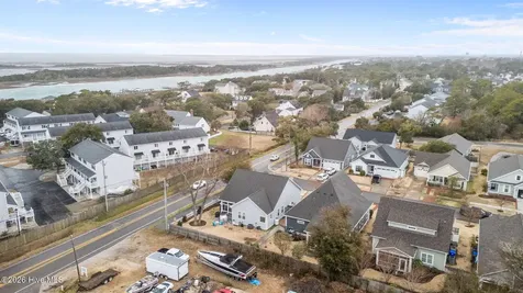 100 Sea Grove Lane Beaufort NC 28516