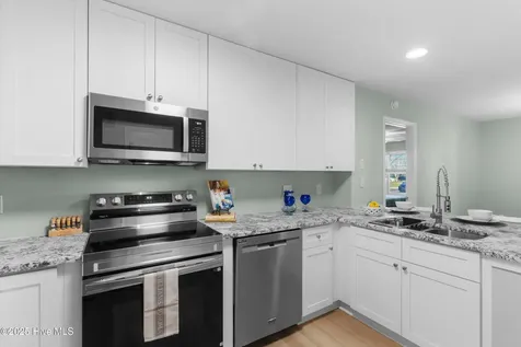 4109 Breezewood Drive Wilmington NC 28412