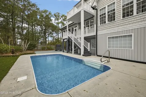 9402 Voyagers Way Wilmington NC 28412