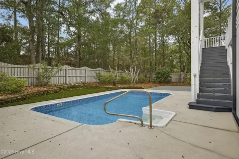 9402 Voyagers Way Wilmington NC 28412