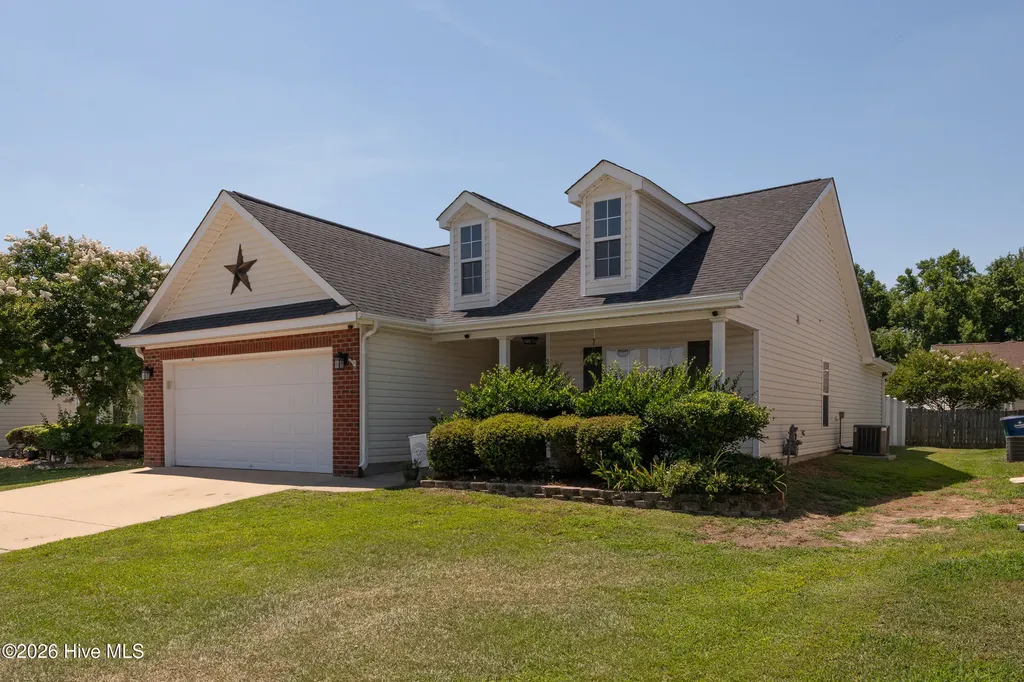 3704 Lena Lane Greenville NC 27834