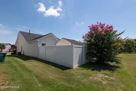 3704 Lena Lane Greenville NC 27834