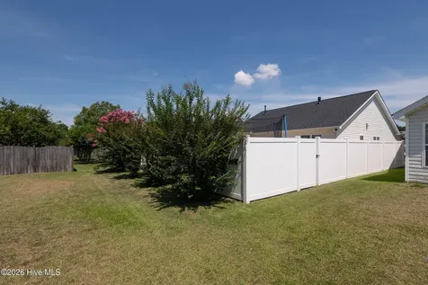 3704 Lena Lane Greenville NC 27834