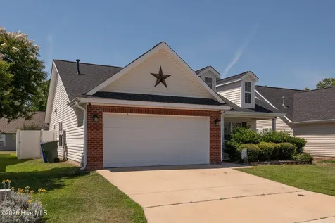 3704 Lena Lane Greenville NC 27834