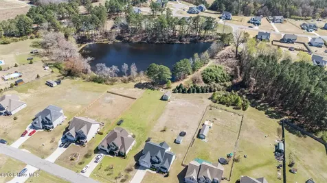 147 Farmhouse Lane Carthage NC 28327