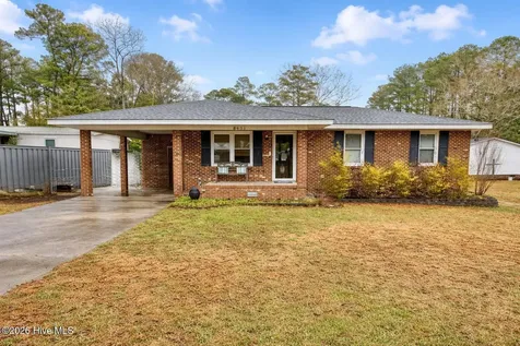 8451 Nc-306 S Arapahoe NC 28510