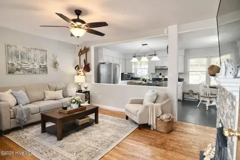 8451 Nc-306 S Arapahoe NC 28510