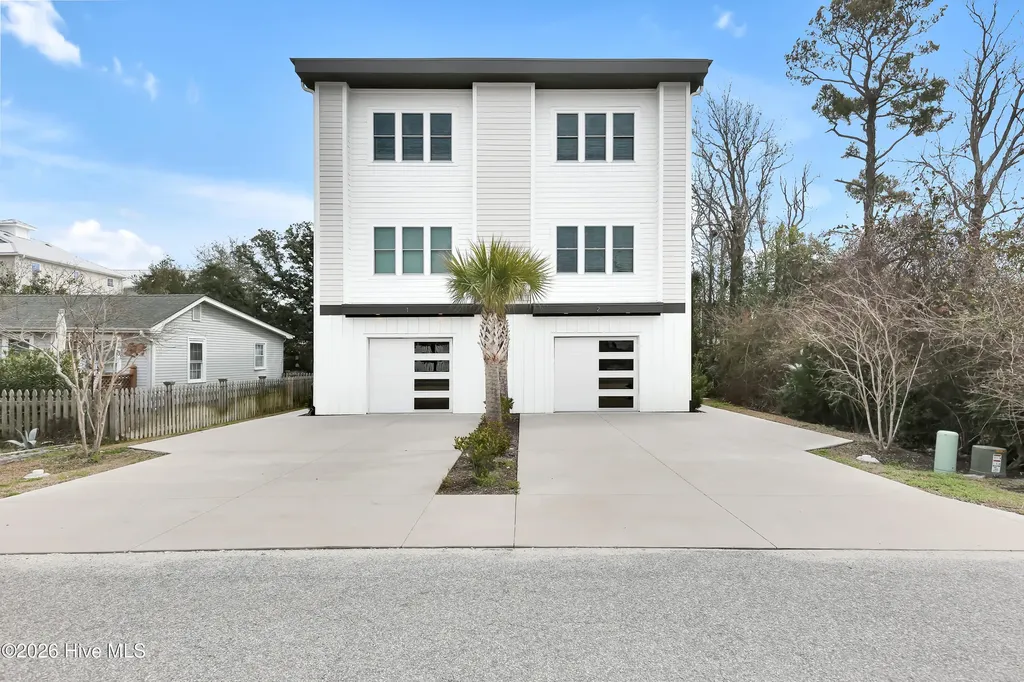 1407 Searay Lane Carolina Beach NC 28428