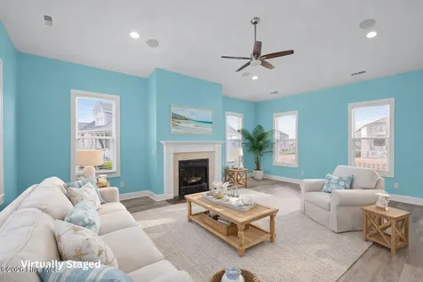 1305 Barnacle Lane Morehead City NC 28557