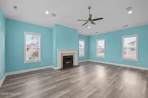 1305 Barnacle Lane Morehead City NC 28557
