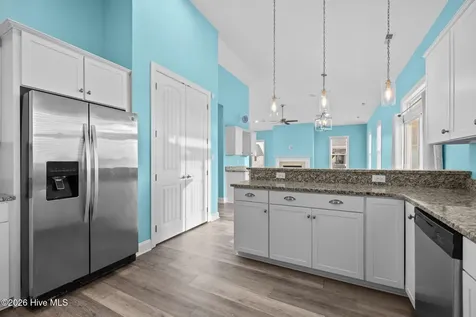 1305 Barnacle Lane Morehead City NC 28557
