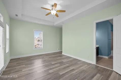 1305 Barnacle Lane Morehead City NC 28557