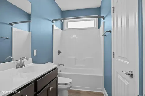 1305 Barnacle Lane Morehead City NC 28557