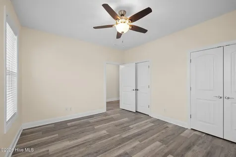 1305 Barnacle Lane Morehead City NC 28557