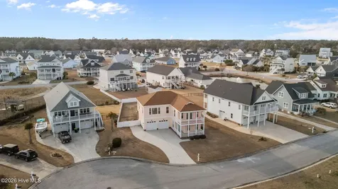1305 Barnacle Lane Morehead City NC 28557