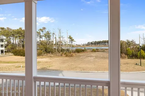 1305 Barnacle Lane Morehead City NC 28557