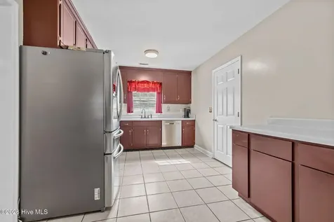 713 James Drive Newport NC 28570