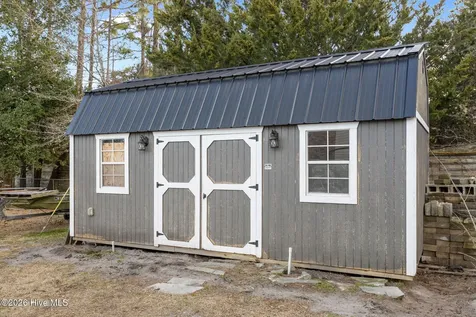 713 James Drive Newport NC 28570
