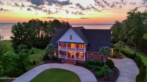 240 Drake Landing New Bern NC 28560
