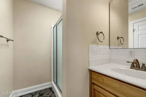240 Drake Landing New Bern NC 28560