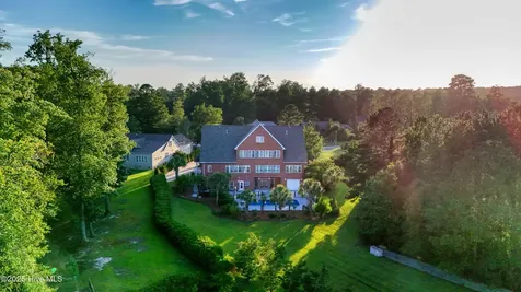 240 Drake Landing New Bern NC 28560