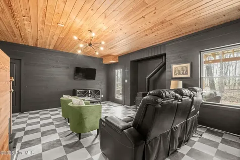 160 Mullis Road Harmony NC 28364