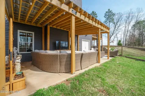 160 Mullis Road Harmony NC 28364