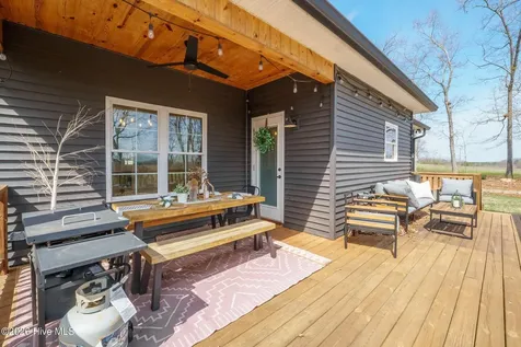 160 Mullis Road Harmony NC 28364