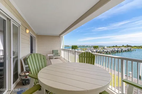 212 Old Causeway Road Beaufort NC 28516