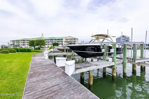 212 Old Causeway Road Beaufort NC 28516