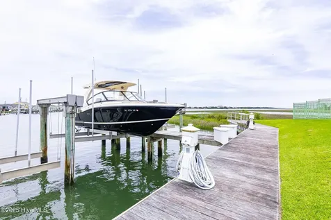 212 Old Causeway Road Beaufort NC 28516