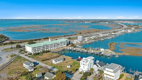 212 Old Causeway Road Beaufort NC 28516