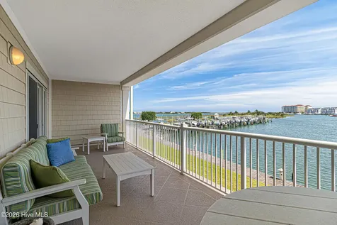 212 Old Causeway Road Beaufort NC 28516