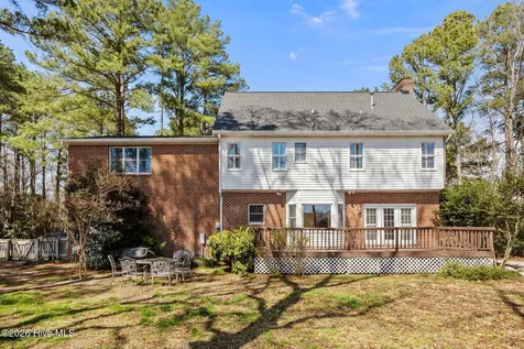 705 Kempton Drive Greenville NC 27834