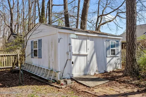 705 Kempton Drive Greenville NC 27834