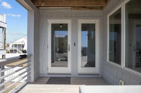 6618 W Beach Drive Oak Island NC 28465