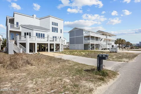 6618 W Beach Drive Oak Island NC 28465