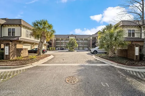 648 Village Park Drive Wilmington NC 28405