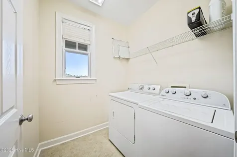 648 Village Park Drive Wilmington NC 28405