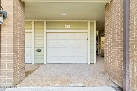 648 Village Park Drive Wilmington NC 28405