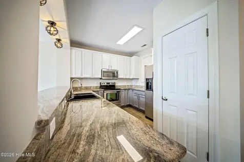 648 Village Park Drive Wilmington NC 28405