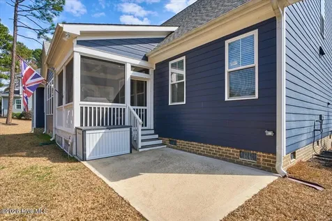 10 Heatherspring Way Spring Lake NC 28390